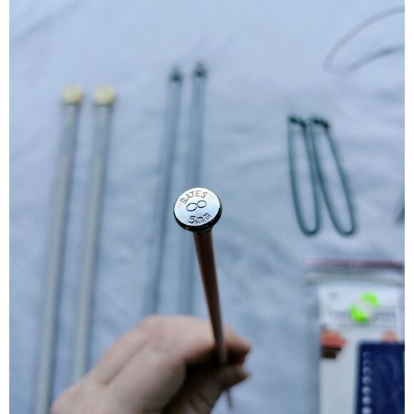 Vintage Boye Susan Bates Knitting Needle Set Gauge Stitch Holders Knit Lot Craft - Picture 10 of 15